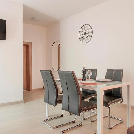 Apartmani Vudrag โตรกีร์ ภายนอก รูปภาพ