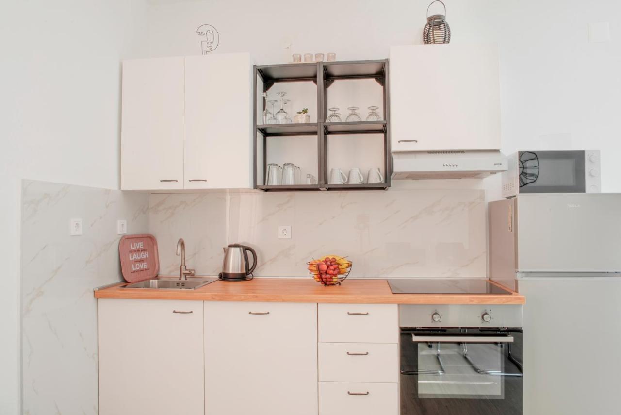 Apartmani Vudrag โตรกีร์ ภายนอก รูปภาพ