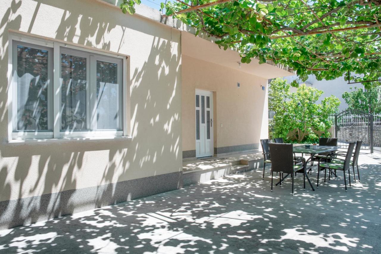 Apartmani Vudrag โตรกีร์ ภายนอก รูปภาพ