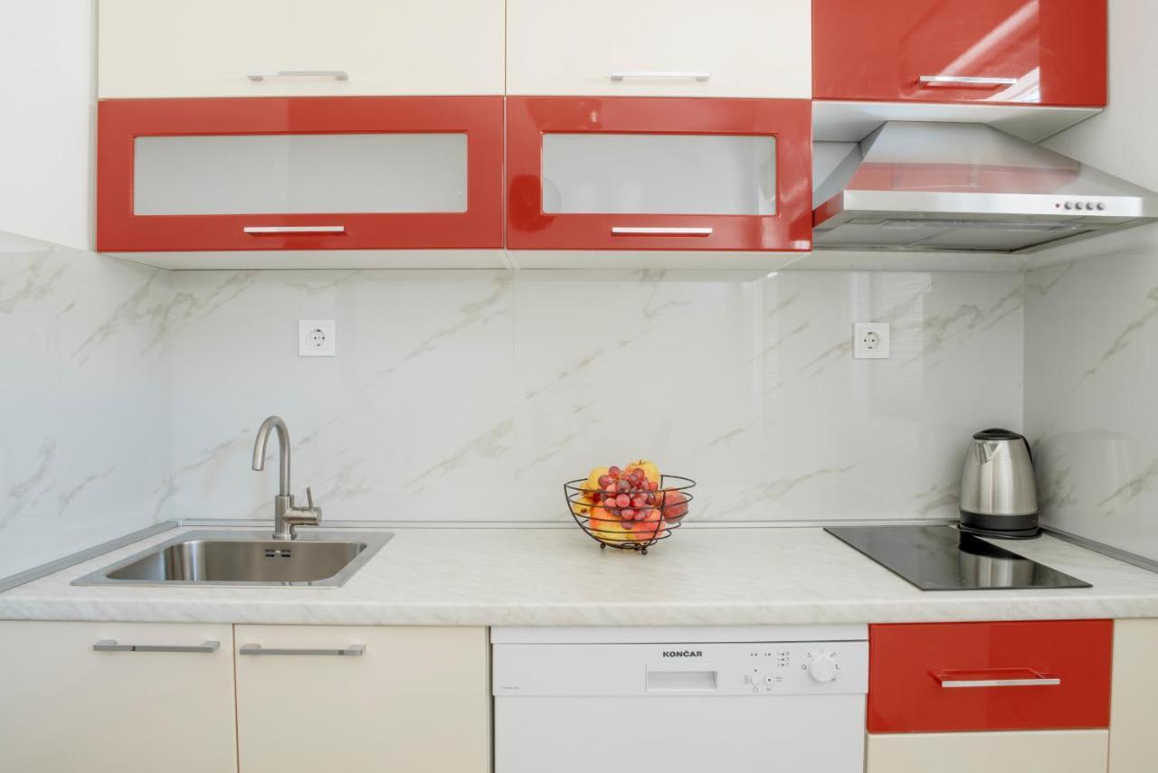 Apartmani Vudrag โตรกีร์ ภายนอก รูปภาพ